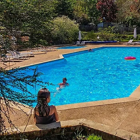 Les Pialades -chalet Mimosa Chalet *